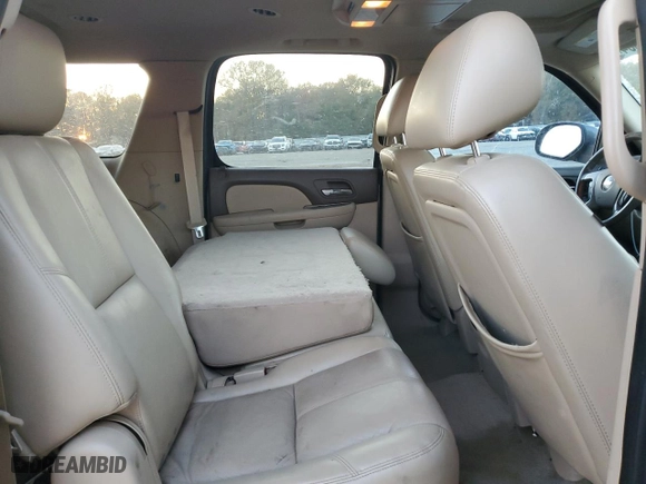 2011 Chevrolet Suburban LT with VIN 1GNSKJE31BR182891, listed as a Copart auction lot 82845584 with 233,289 mi miles and Clean Title. Bid and sale history available at carsss.com. Image 11.