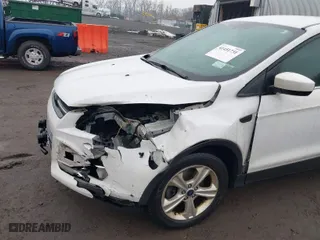 2015 Ford Escape SE with VIN 1FMCU9GX7FUB50189, listed as a IAAI auction lot 41451731 with 234,811 mi miles. Bid and sale history available at carsss.com. Image 6.