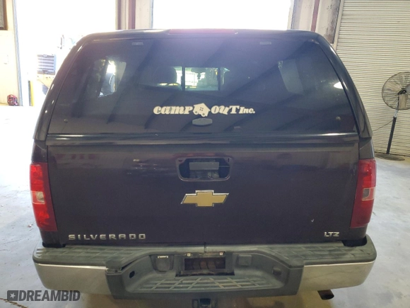2008 Chevrolet Silverado 1500 LTZ with VIN 2GCEK13YX81146428, listed as a Copart auction lot 81629714 with 165,057 mi miles and Salvage Title. Bid and sale history available at carsss.com. Image 6.