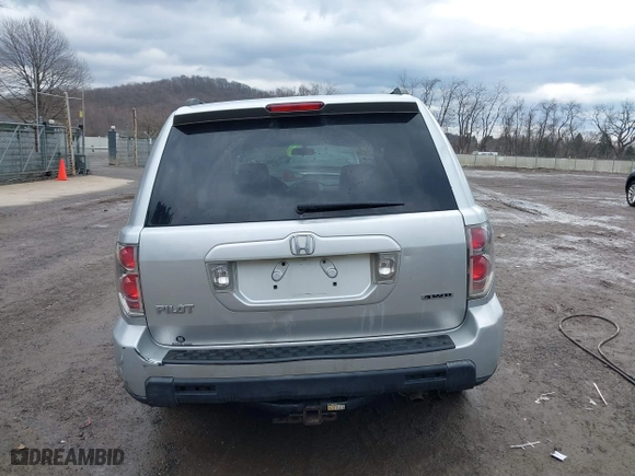 2006 Honda Pilot EX with VIN 2HKYF18426H553632, listed as a IAAI auction lot 41656610 with 154,470 mi miles. Bid and sale history available at carsss.com. Image 17.