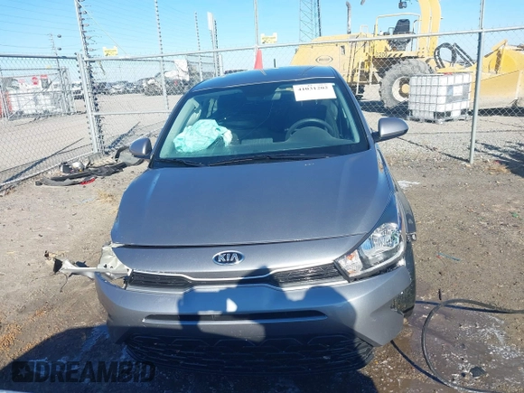 2021 Kia Rio LX with VIN 3KPA24AD1ME398923, listed as a IAAI auction lot 41031202 with 48,919 mi miles. Bid and sale history available at carsss.com. Image 12.