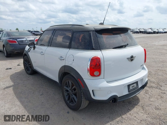 2012 MINI Countryman S with VIN WMWZC3C57CWL87877, listed as a IAAI auction lot 41909121 with Not provided miles and . Bid and sale history available at DreamBid. Image 3.