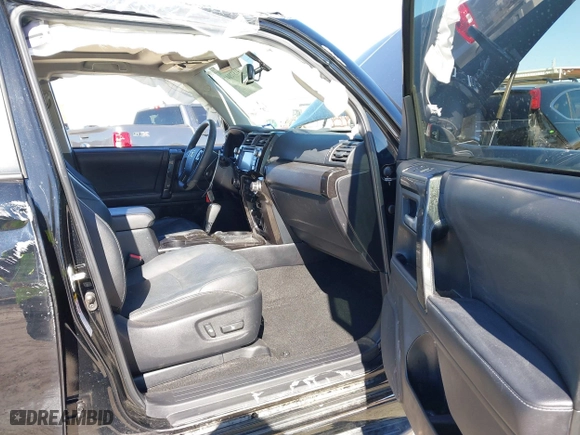 2019 Toyota 4Runner SR5 with VIN JTEZU5JR7K5209324, listed as a IAAI auction lot 41372044 with 50,040 mi miles. Bid and sale history available at carsss.com. Image 5.