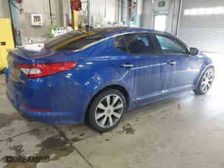 2012 Kia Optima SX with VIN 5XXGR4A69CG072557, listed as a IAAI auction lot 41318325 with 185,271 mi miles. Bid and sale history available at carsss.com. Image 4.