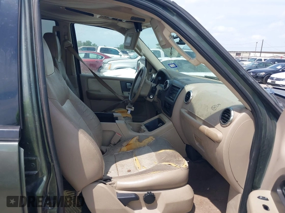 2004 Ford Expedition Eddie Bauer with VIN 1FMRU17W34LB71109, listed as a IAAI auction lot 42060752 with 272,659 mi miles and . Bid and sale history available at DreamBid. Image 5.
