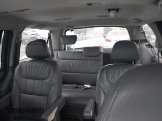 2007 Honda Odyssey EX-L with VIN 5FNRL38647B413026, listed as a IAAI auction lot 41824641 with 221,480 mi miles. Bid and sale history available at carsss.com. Image 8.