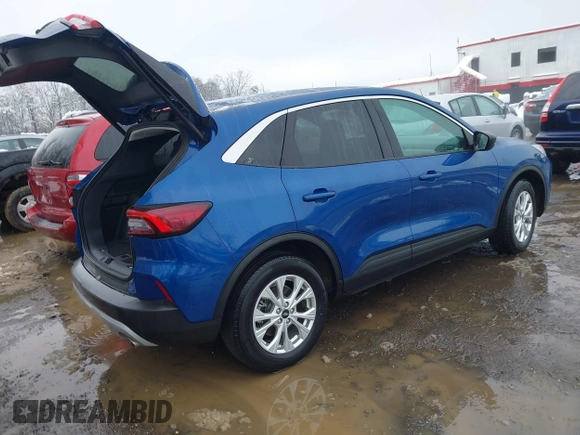 2023 Ford Escape Active with VIN 1FMCU0GN8PUA75076, listed as a IAAI auction lot 41559552 with 40,787 mi miles and . Bid and sale history available at DreamBid. Image 4.