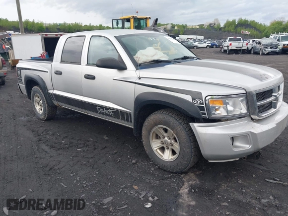 2008 Dodge Dakota SLT z VIN 1D7HW48N38S536147, wystawiony jako IAAI lot #42230957 z przebiegiem 140 571 mil mil oraz . Historia ofert i sprzedaży dostępna na DreamBid. Obrazek 1.