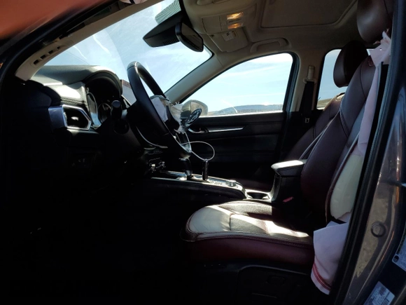 2022 Mazda CX-5 2.5 S Preferred Package with VIN JM3KFBCM4N0523165, listed as a Copart auction lot 47020885 with 30,928 mi miles and Salvage Title. Bid and sale history available at carsss.com. Image 7.