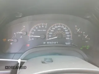 2003 Ford Expedition Special Service z VIN 1FMRU15W63LA55307, wystawiony jako Copart lot #63678485 z przebiegiem 312 125 mil mil oraz Czysty tytuł • Clean title. Historia ofert i sprzedaży dostępna na DreamBid. Obrazek 9.