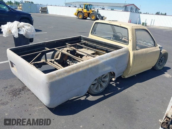 1990 Toyota Pickup с VIN JT4RN81R1L5077908, выставлен на аукционе IAAI как лот 40037548 с пробегом Не указан миль и . История ставок и продаж доступна на DreamBid. Изображение 4.