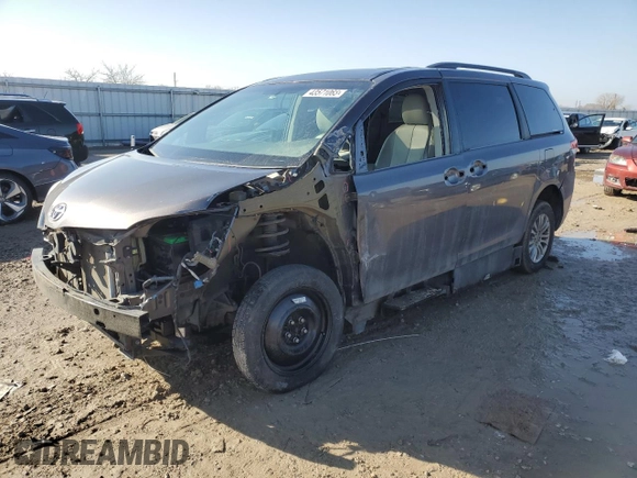 2014 Toyota Sienna XLE with VIN 5TDYK3DC5ES431148, listed as a Copart auction lot 43571065 with 82,854 mi miles and Salvage Title. Bid and sale history available at carsss.com. Image 1.