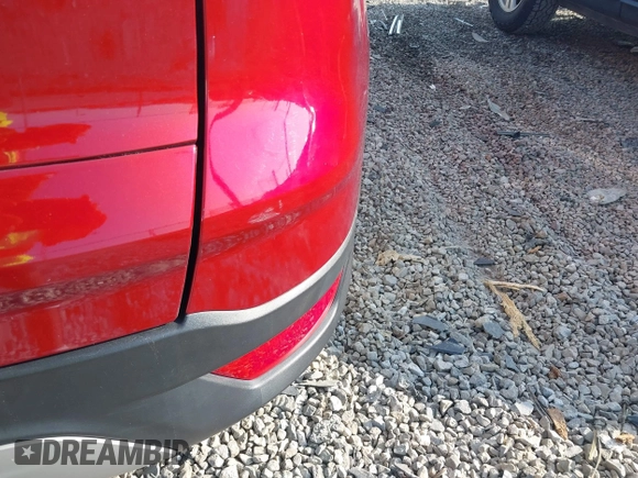 2017 Ford Escape SE z VIN 1FMCU0GD9HUF01849, wystawiony jako IAAI lot #42410230 z przebiegiem 177 423 mil mil oraz . Historia ofert i sprzedaży dostępna na DreamBid. Obrazek 17.