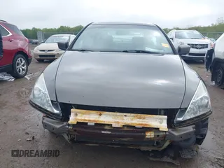 2006 Honda Accord EX-L z VIN 1HGCM56876A102556, wystawiony jako IAAI lot #42155187 z przebiegiem 241 901 mil mil oraz . Historia ofert i sprzedaży dostępna na DreamBid. Obrazek 13.