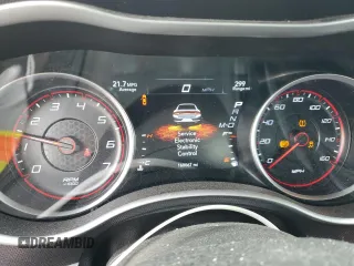 2018 Dodge Charger R/T z VIN 2C3CDXCTXJH260438, wystawiony jako Copart lot #57043245 z przebiegiem 160 067 mil mil oraz Szkoda całkowita • Salvage title. Historia ofert i sprzedaży dostępna na DreamBid. Obrazek 9.