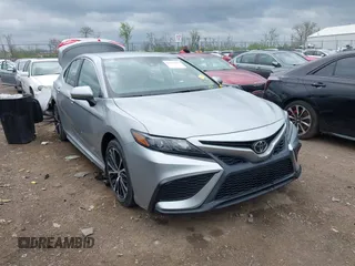 2021 Toyota Camry SE Nightshade with VIN 4T1G11AK1MU458190, listed as a IAAI auction lot 42075243 with 48,731 mi miles. Bid and sale history available at carsss.com. Image 1.