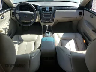 2010 Cadillac DTS 1SA z VIN 1G6KA5EY4AU118180, wystawiony jako Copart lot #58747435 z przebiegiem 59 289 mil mil oraz Szkoda całkowita • Salvage title. Historia ofert i sprzedaży dostępna na DreamBid. Obrazek 8.