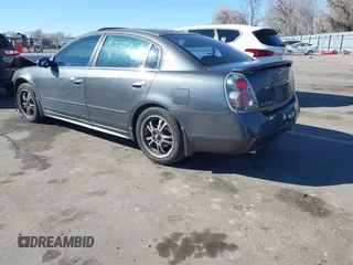 2006 Nissan Altima 3.5 SE with VIN 1N4BL11D46N301024, listed as a IAAI auction lot 41885365 with 206,539 mi miles. Bid and sale history available at carsss.com. Image 3.