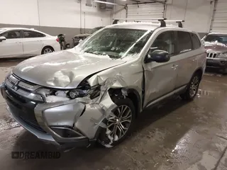 2018 Mitsubishi Outlander ES z VIN JA4AD2A30JZ011486, wystawiony jako IAAI lot #41247304 z przebiegiem 118 248 mil mil oraz . Historia ofert i sprzedaży dostępna na DreamBid. Obrazek 18.