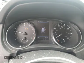 2018 Nissan Rogue SV z VIN 5N1AT2MV8JC852721, wystawiony jako Copart lot #58755385 z przebiegiem 69 454 mil mil oraz Szkoda całkowita • Salvage title. Historia ofert i sprzedaży dostępna na DreamBid. Obrazek 9.