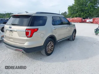 2017 Ford Explorer XLT с VIN 1FM5K7DH7HGA84857, выставлен на аукционе IAAI как лот 42064280 с пробегом 92 489 миль миль и . История ставок и продаж доступна на DreamBid. Изображение 4.
