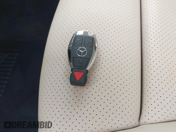 2018 Mercedes-Benz GLC 300 with VIN WDC0G4JB0JV038250, listed as a IAAI auction lot 41954769 with 24,131 mi miles and . Bid and sale history available at DreamBid. Image 11.