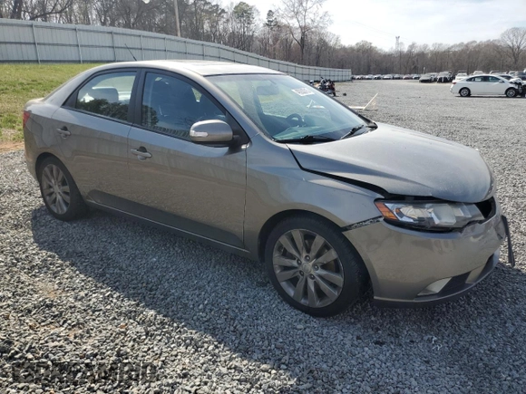 2010 Kia Forte SX with VIN KNAFW4A39A5306513, listed as a Copart auction lot 49200315 with 190,275 mi miles and Salvage Title. Bid and sale history available at carsss.com. Image 4.