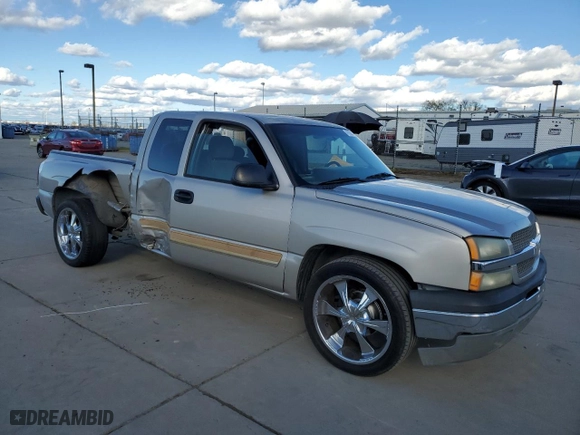 2004 Chevrolet Silverado 1500 LS with VIN 1GCEC19V24Z151828, listed as a Copart auction lot 47823705 with 286,938 mi miles and Salvage Title. Bid and sale history available at carsss.com. Image 4.