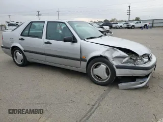 1995 Saab 9000 z VIN YS3CH65R3S1022550, wystawiony jako Copart lot #77462574 z przebiegiem 259 696 mil mil oraz Szkody całkowita. Historia ofert i sprzedaży dostępna na DreamBid. Obrazek 4.