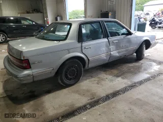 1994 Buick Century Special SJ with VIN 1G4AG55M8R6411192, listed as a Copart auction lot 66697934 with 172,627 mi miles and Salvage Title. Bid and sale history available at carsss.com. Image 3.