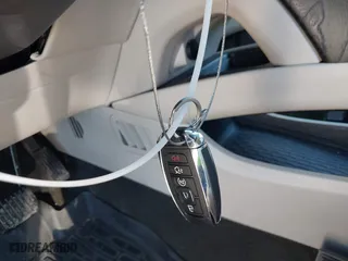 2019 Lincoln Nautilus Reserve with VIN 2LMPJ6LP3KBL51283, listed as a IAAI auction lot 41204810 with 91,184 mi miles. Bid and sale history available at carsss.com. Image 11.