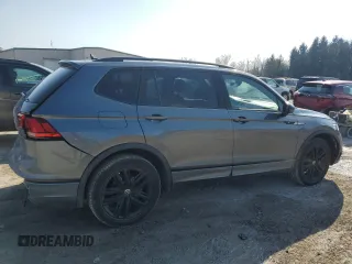 2022 Volkswagen Tiguan SE R-Line Black with VIN 3VV8B7AX8NM026420, listed as a Copart auction lot 48568125 with 21,678 mi miles and Salvage Title. Bid and sale history available at DreamBid. Image 3.