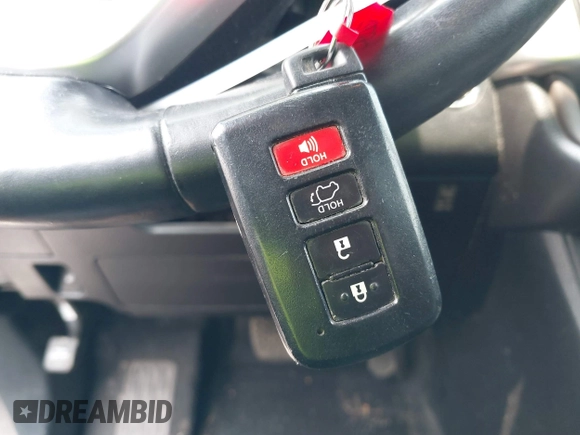 2015 Toyota Highlander Limited with VIN 5TDDKRFH0FS097834, listed as a IAAI auction lot 42401273 with 176,574 mi miles and . Bid and sale history available at DreamBid. Image 11.