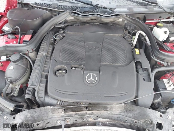2014 Mercedes-Benz C-Class C 300 Sport with VIN WDDGF8AB7ER305175, listed as a IAAI auction lot 40905359 with 97,772 mi miles. Bid and sale history available at carsss.com. Image 10.