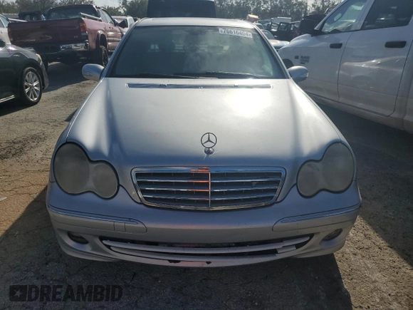2006 Mercedes-Benz C 230 Sport z VIN WDBRF56H76F742674, wystawiony jako Copart lot #76616404 z przebiegiem Nie podano mil oraz Szkoda całkowita • Salvage title. Historia ofert i sprzedaży dostępna na DreamBid. Obrazek 5.