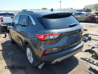 2020 Ford Escape SE with VIN 1FMCU0G67LUB91761, listed as a IAAI auction lot 41969161 with 66,965 mi miles and . Bid and sale history available at carsss.com. Image 3.