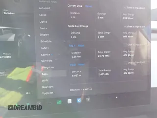 2024 Tesla Cybertruck z VIN 7G2CEHED5RA015790, wystawiony jako IAAI lot #41587683 z przebiegiem 5 867 mil mil oraz . Historia ofert i sprzedaży dostępna na DreamBid. Obrazek 7.