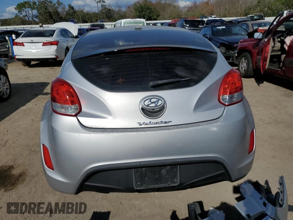 2017 Hyundai Veloster with VIN KMHTC6AD8HU305805, listed as a Copart auction lot 39634893 with 109,899 mi miles. Bid and sale history available at carsss.com. Image 6.