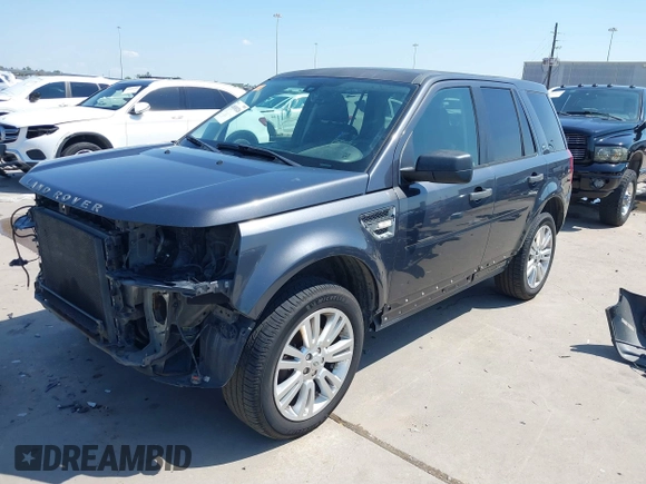 2010 Land Rover LR2 HSE z VIN SALFR2BN4AH180051, wystawiony jako IAAI lot #41830326 z przebiegiem 219 727 mil mil oraz . Historia ofert i sprzedaży dostępna na DreamBid. Obrazek 18.