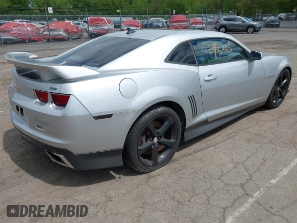 2013 Chevrolet Camaro SS с VIN 2G1FK1EJXD9112353, выставлен на аукционе IAAI как лот 42196264 с пробегом 71 339 миль миль и . История ставок и продаж доступна на DreamBid. Изображение 4.