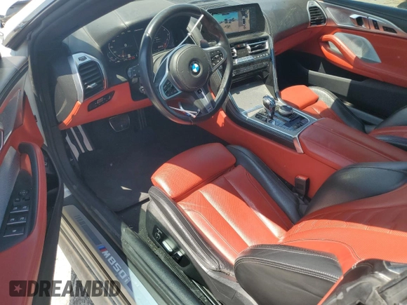 2019 BMW 8 Series M850i xDrive z VIN WBAFY4C54KBX39166, wystawiony jako Copart lot #58597925 z przebiegiem 38 192 mil mil oraz Szkoda całkowita • Salvage title. Historia ofert i sprzedaży dostępna na DreamBid. Obrazek 8.