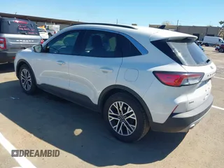 2020 Ford Escape SEL with VIN 1FMCU0H61LUA40865, listed as a IAAI auction lot 41889903 with 58,592 mi miles and . Bid and sale history available at carsss.com. Image 3.