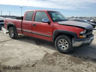 2000 Chevrolet Silverado 1500 LT with VIN 1GCEK19T1YE193809, listed as a Copart auction lot 46285055 with 376,654 mi miles and Salvage Title. Bid and sale history available at carsss.com. Image 4.