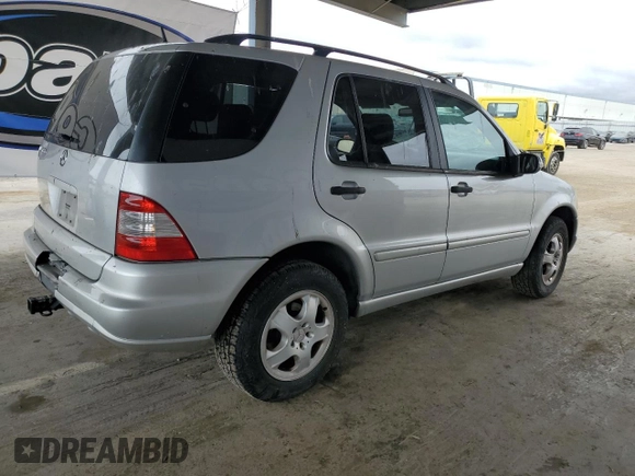 2003 Mercedes-Benz M 350 с VIN 4JGAB57EX3A408318, выставлен на аукционе Copart как лот 53401985 с пробегом 179 045 миль миль и Чистый • Clean title. История ставок и продаж доступна на DreamBid. Изображение 3.
