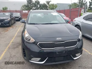 2017 Kia Niro Touring with VIN KNDCE3LC6H5048381, listed as a IAAI auction lot 42035129 with 133,559 mi miles. Bid and sale history available at carsss.com. Image 12.