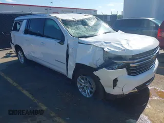 2021 Chevrolet Suburban LT z VIN 1GNSCCKD0MR174984, wystawiony jako IAAI lot #41997228 z przebiegiem 110 379 mil mil oraz . Historia ofert i sprzedaży dostępna na DreamBid. Obrazek 1.
