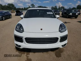 2017 Porsche Cayenne с VIN WP1AA2A21HKA82221, выставлен на аукционе Copart как лот 62022355 с пробегом 122 965 миль миль и Списание • Salvage title. История ставок и продаж доступна на DreamBid. Изображение 5.