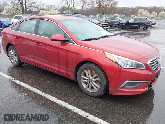 2016 Hyundai Sonata SE z VIN 5NPE24AF7GH391820, wystawiony jako IAAI lot #42015648 z przebiegiem 123 004 mil mil oraz . Historia ofert i sprzedaży dostępna na DreamBid. Obrazek 1.