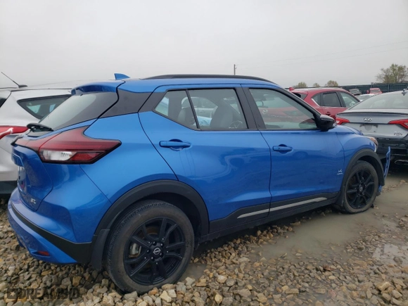 2023 Nissan Kicks SR with VIN 3N1CP5DV6PL569107, listed as a Copart auction lot 47650765 with 28,745 mi miles and Salvage Title. Bid and sale history available at carsss.com. Image 3.