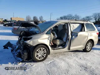 2015 Toyota Sienna XLE with VIN 5TDYK3DC4FS680610, listed as a Copart auction lot 88699455 with Not provided miles and Salvage title. Bid and sale history available at DreamBid. Image 1.
